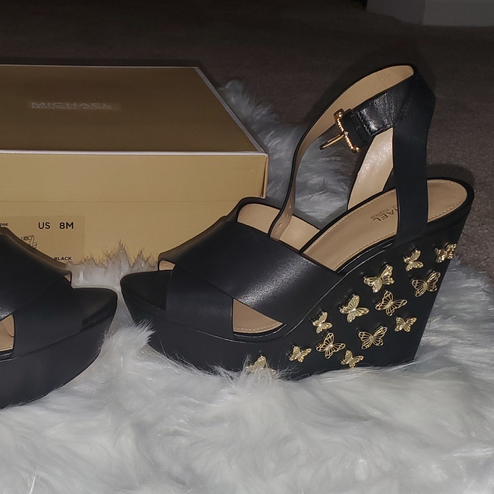 Michael Kors size 8, black
